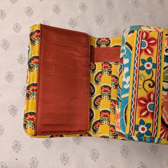 2012 Provencal Pattern Vera Bradley Wallet - Picture 4 of 4